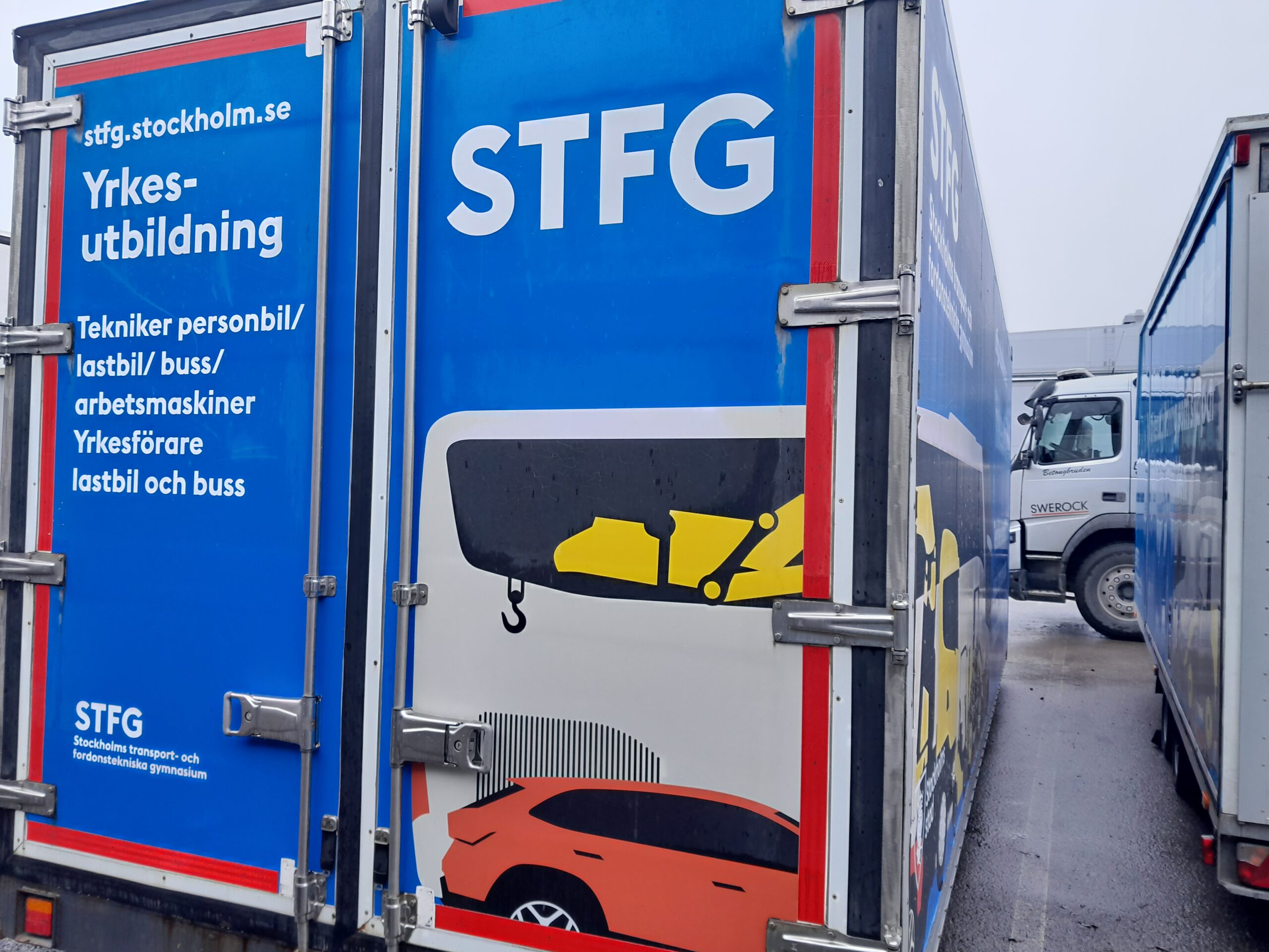 På besök hos STFG- Stockholms fordons- och transporttekniska gymnasium