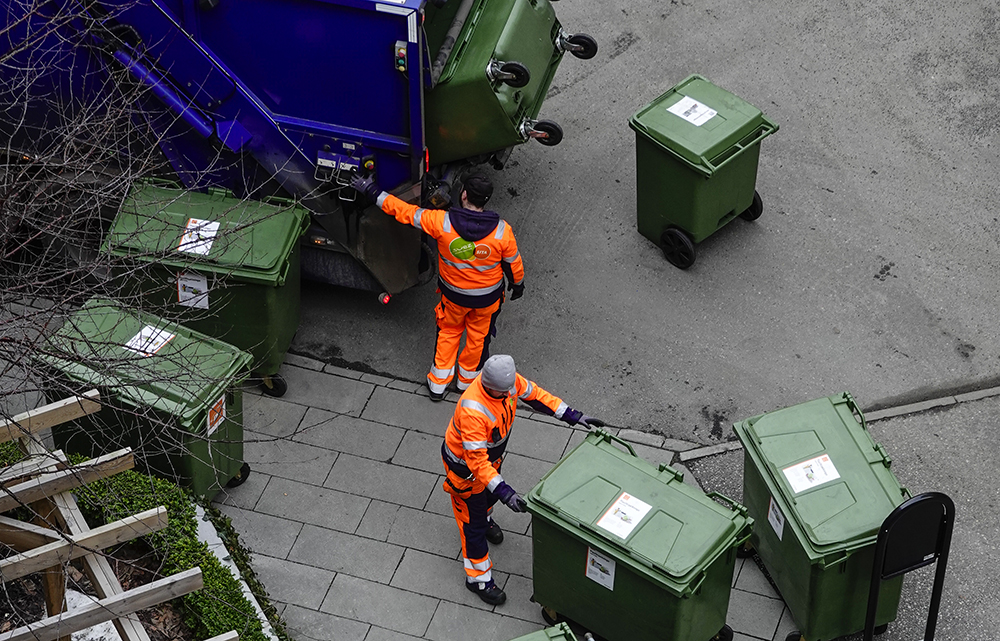 Vartannat år sammanställer Svenska Miljöemissionsdata, där IVL Svenska Miljöinstitutet ingår, uppgifter om avfallsflöden i Sverige på uppdrag av Naturvårdsverket.