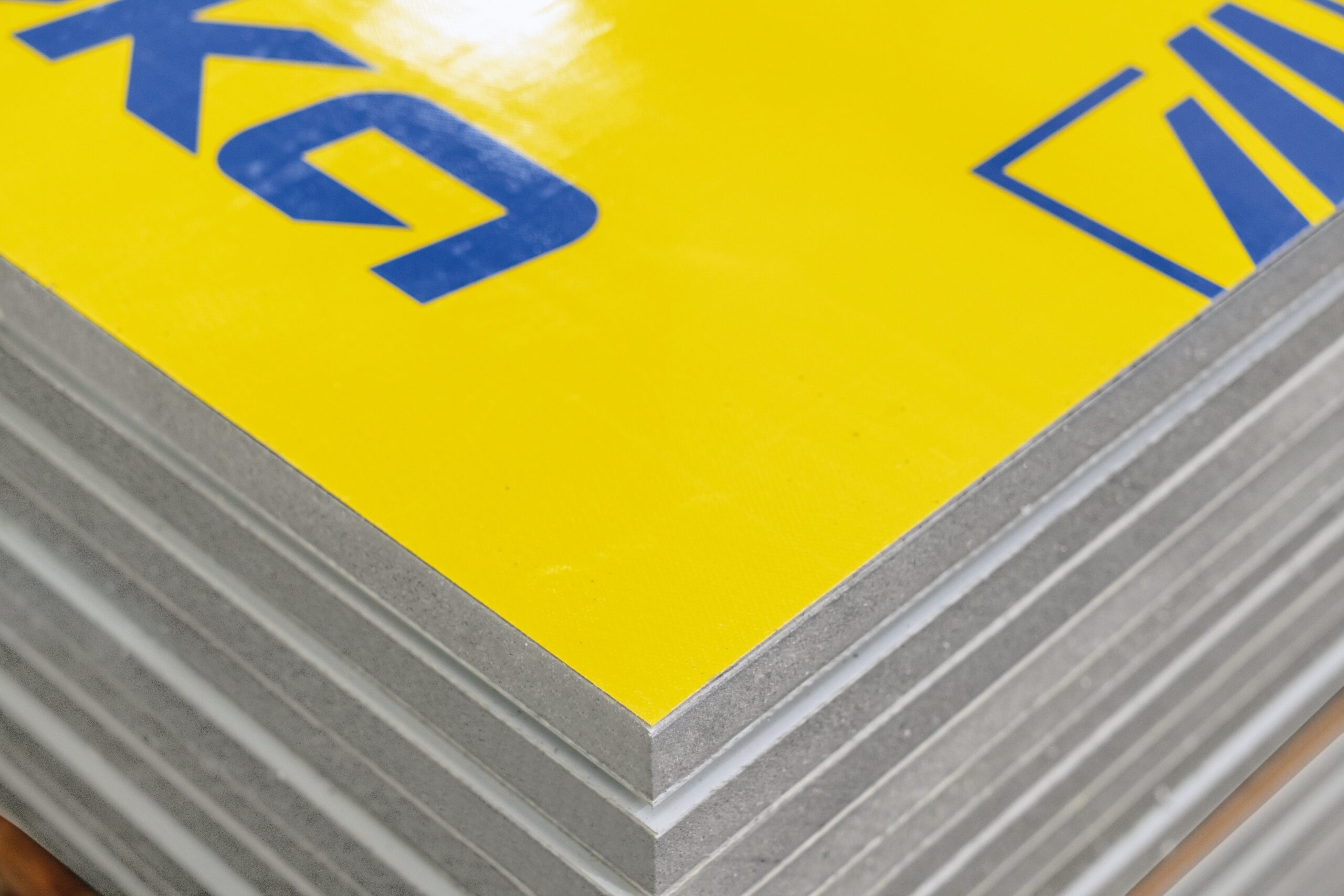 Doka lanserar Xlife top – formskiva med kärna av 100 % återvunnen plast och sluten återvinningscykel, lanserad på bauma 2025.