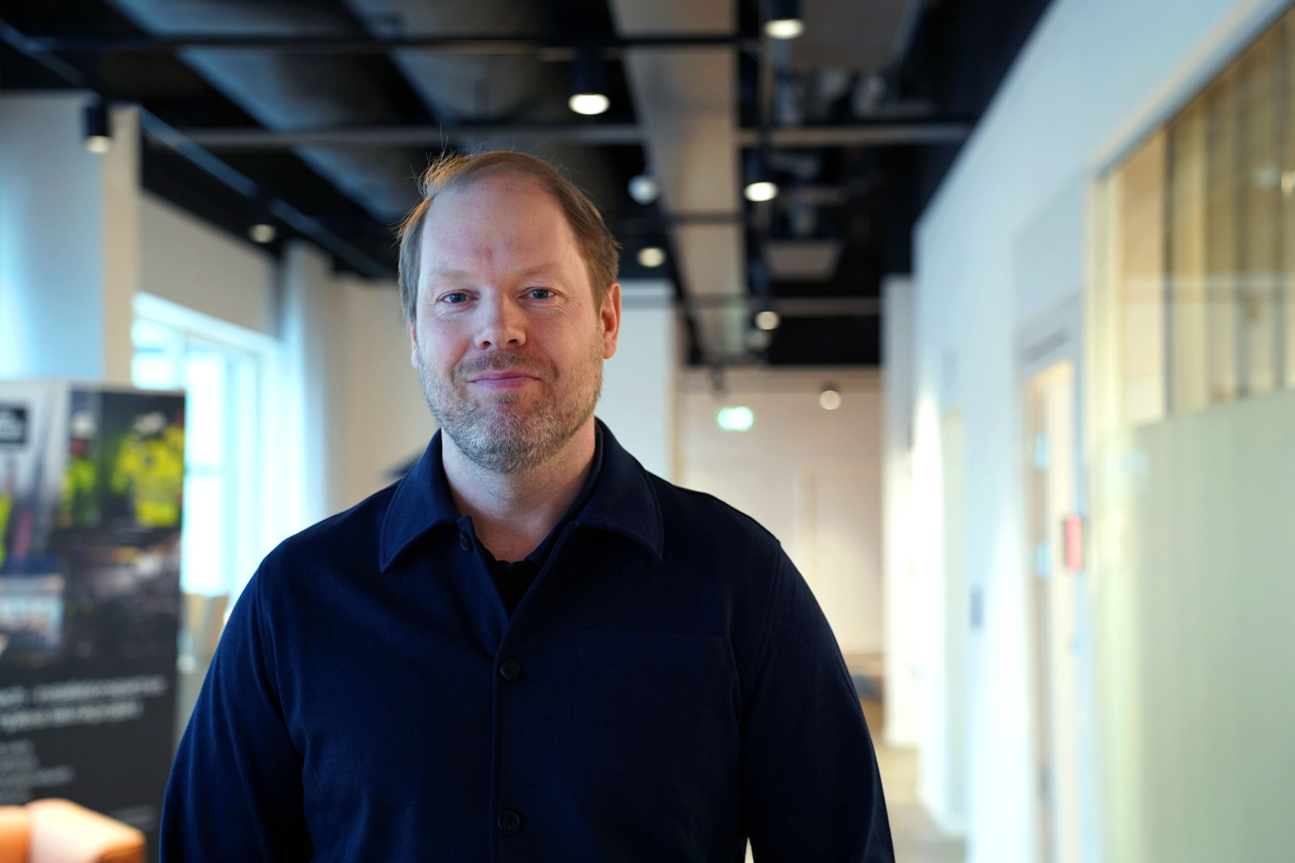 Robin Eriksson ny vd på Veidekke Prefab – stärker utvecklingen inom prefabricerad betong i Sala. Tillträder 1 januari.