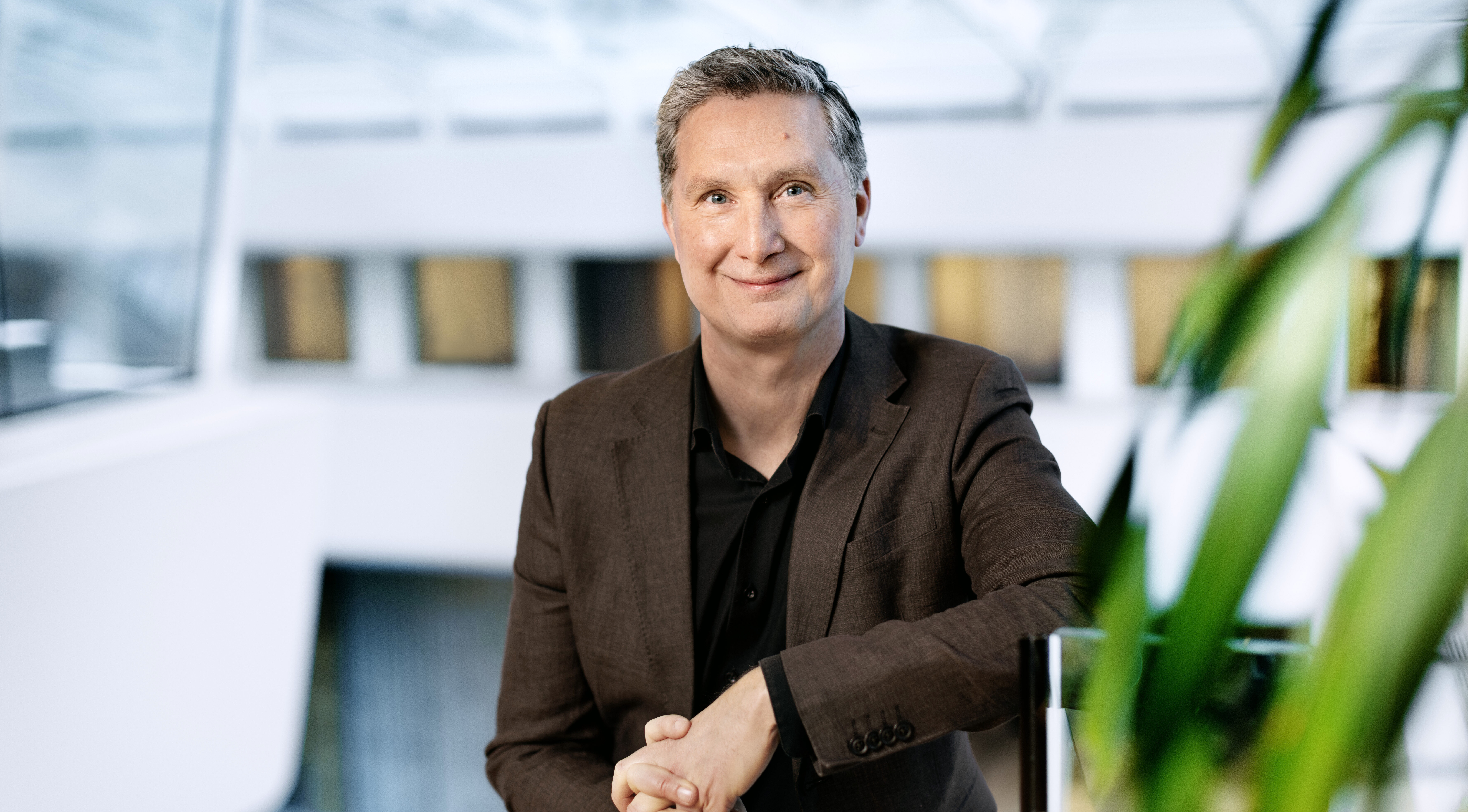 Henrik Vinell tar över som interim-vd för Svensk Betong under tiden en permanent vd rekryteras efter Malin Löfsjögård.