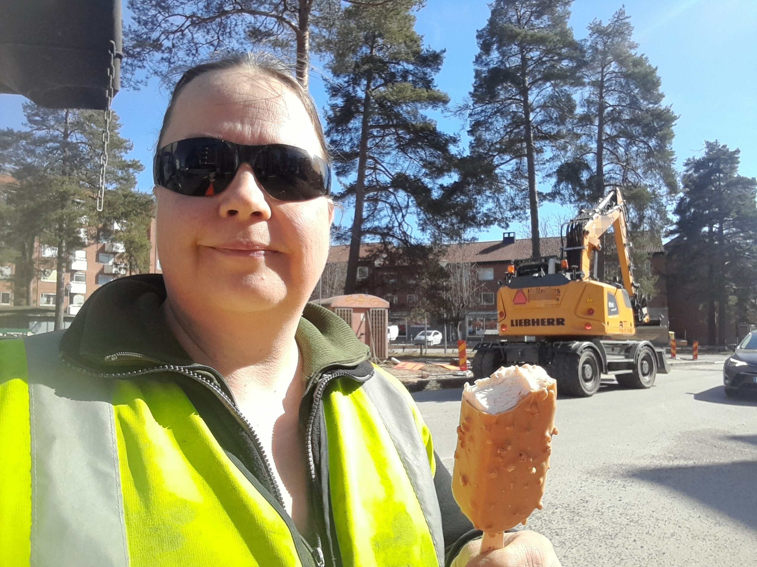 Betongtransport i praktiken: effektiv logistik, problemlösning och arbetsflöden som påverkar lönsamhet i hållbart byggande.