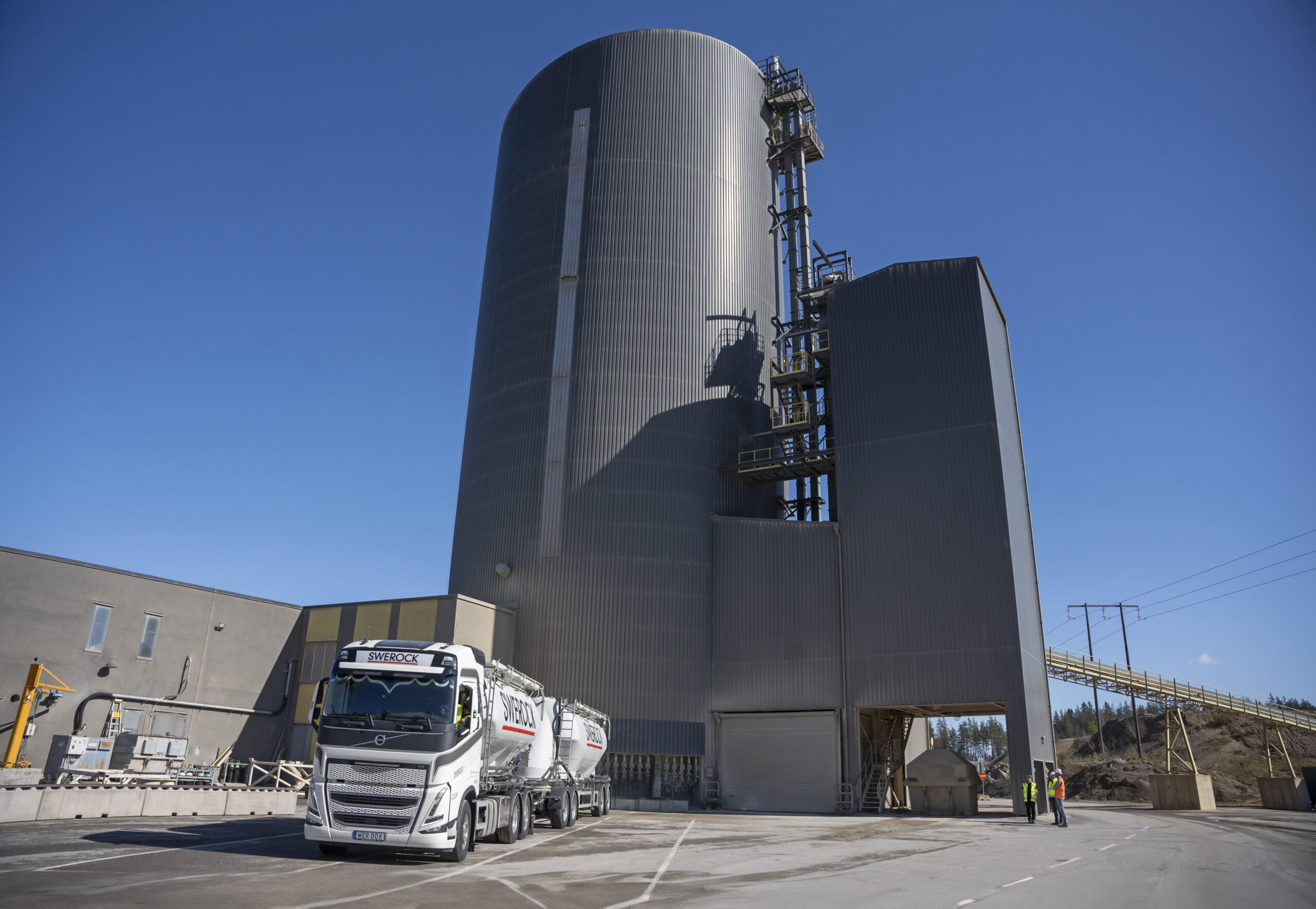 Vulkaniskt bindemedel minskar klimatpåverkan i byggbranschen – ny svensk standard driver hållbar innovation och lönsamhet.