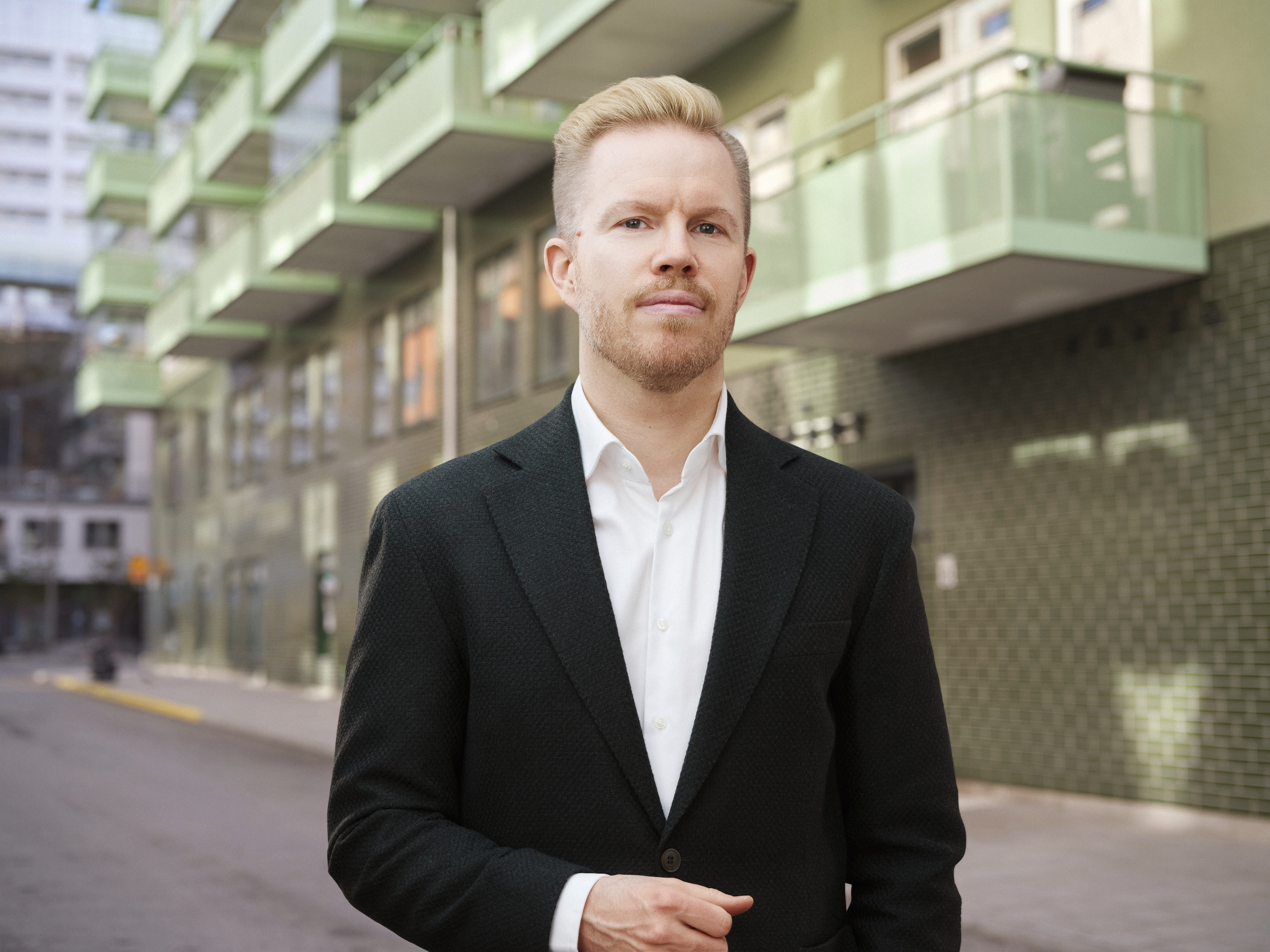 Martin Hofverberg, chefsekonom Hyresgästföreningen, menar att problemet inte är den svenska bostadsmodellen i sig, utan att staten slutat tillföra den resurser. (Foto: Gabriel Liljevall)
