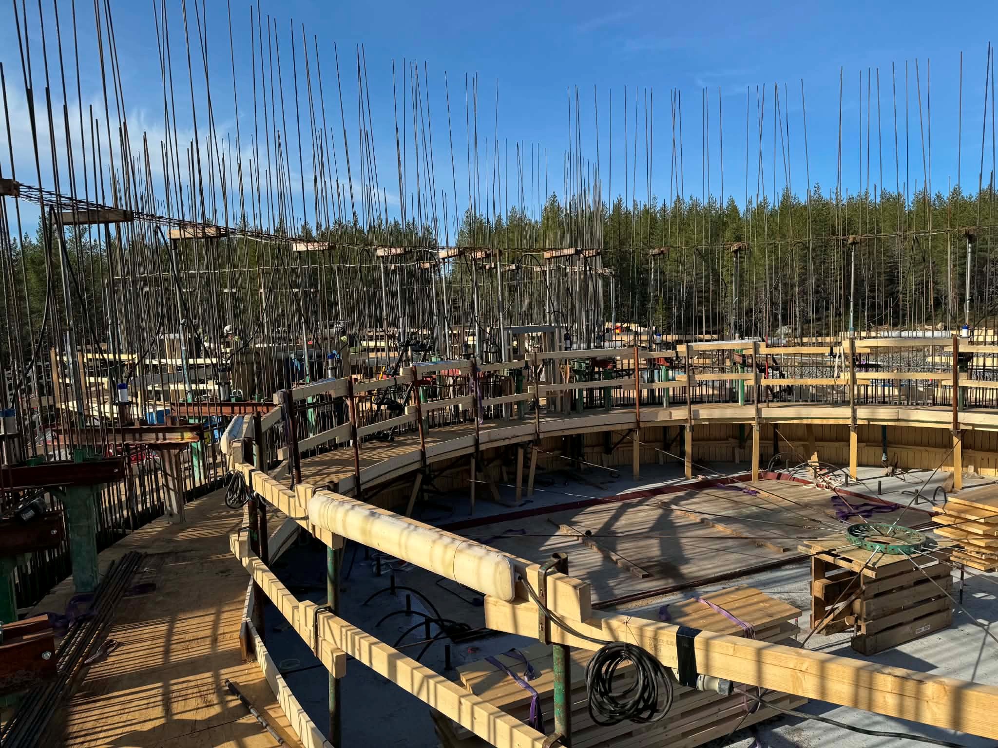 Glidformsgjutning i praktiken från ett av Clausen & Lovéns tidigare projekt. (Foto: Clausen & Lovén)