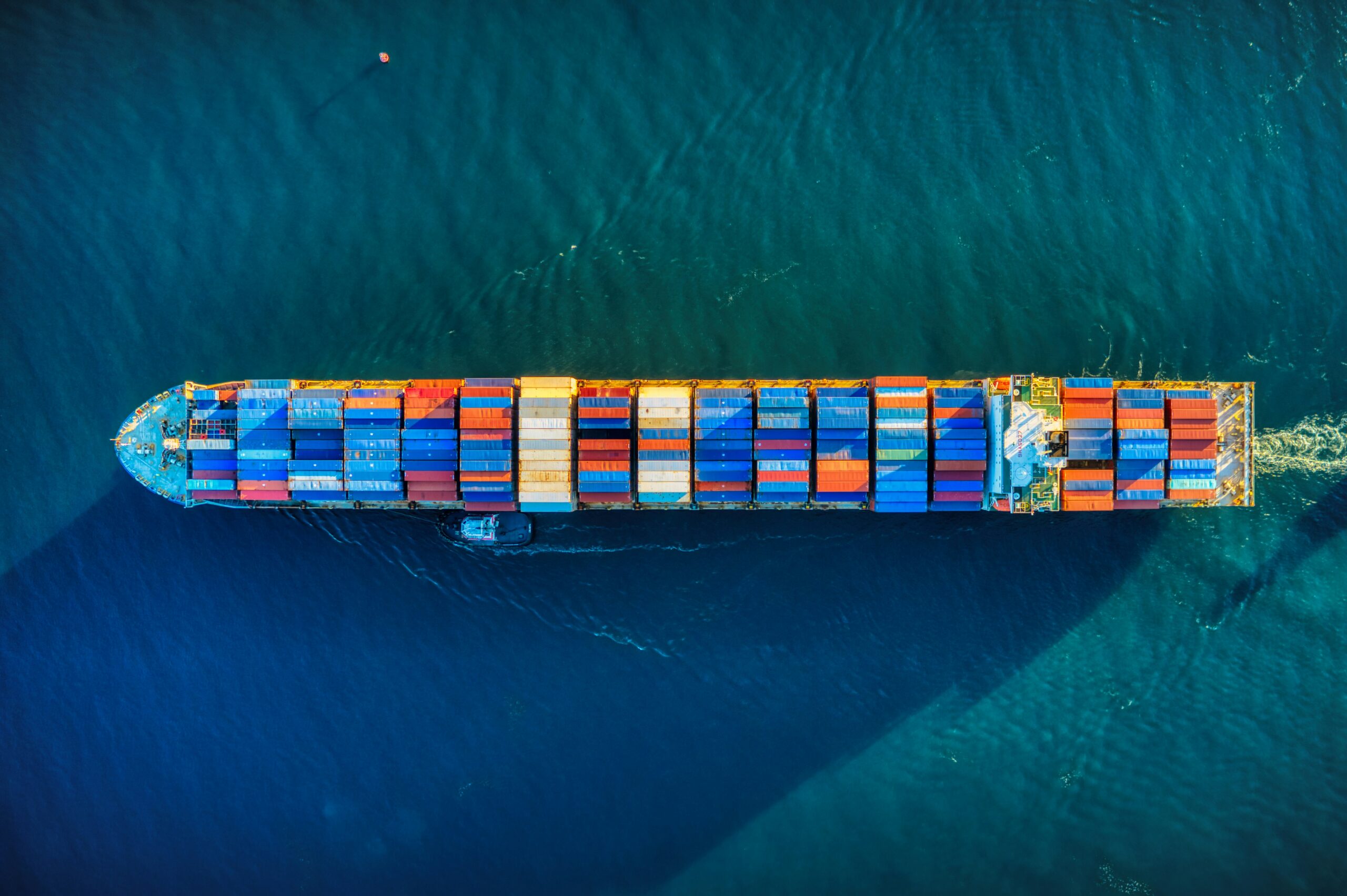 Grönare kurs till havs, men vad landar fraktnotan på för byggbranschen? (Foto: Unsplash)