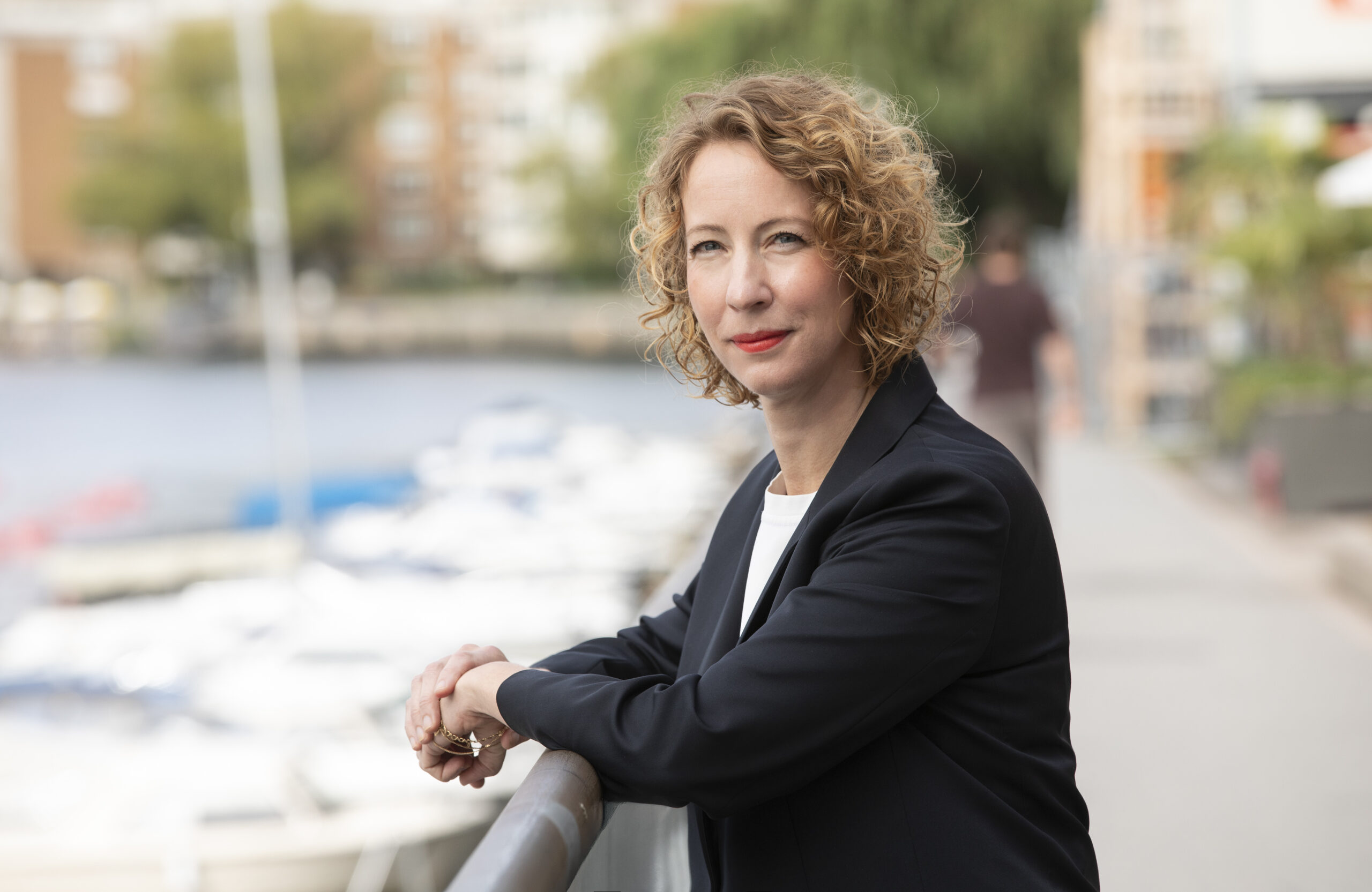 Evelina Enochsson, chef certifiering på Sweden Green Building Council, SGBC, ser nyttan med MB först när certifieringen hjälper byggaktörer att omsätta hållbarhetsambitioner i krav som går att följa upp i projektering, byggande och förvaltning. (Foto: SGBC)