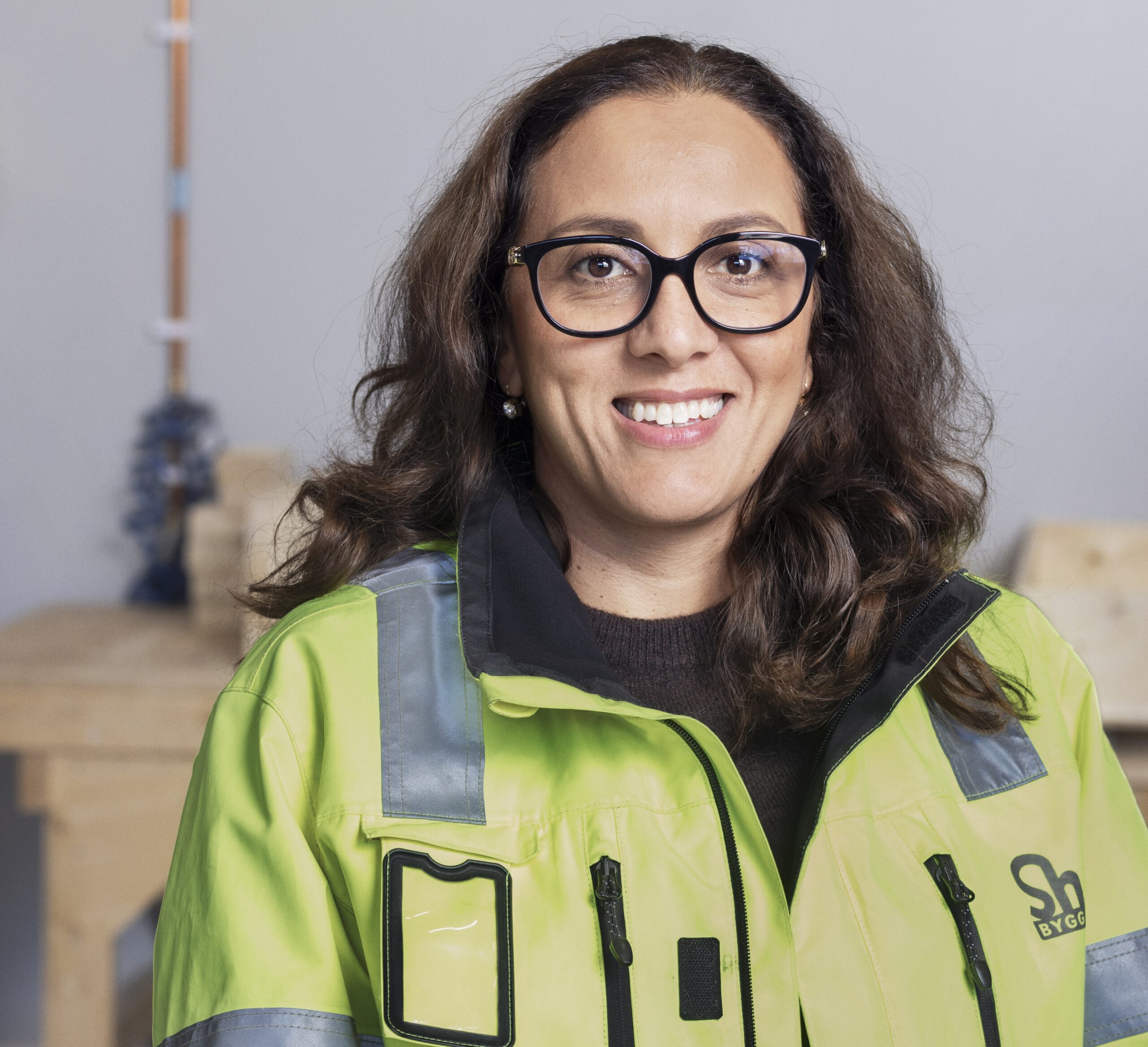 För Dalia Ramzi, vd för Sh bygg, börjar verkligt inflytande i byggbranschen med att ge människor förtroende, ansvar och möjlighet att utvecklas utifrån sin kompetens. (Foto: Sh Bygg)